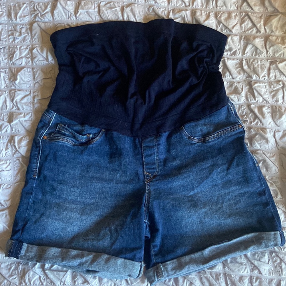 💙🔵🦋🐟 Mavi Maternity Jean Shorts Size 29/M/8